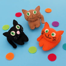 Load image into Gallery viewer, Buttonbag Kitten Crew Sewing Kit The Bubble Room Toy Store Dublin